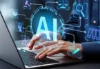 Perbedaan AI Generatif vs AI Adaptif